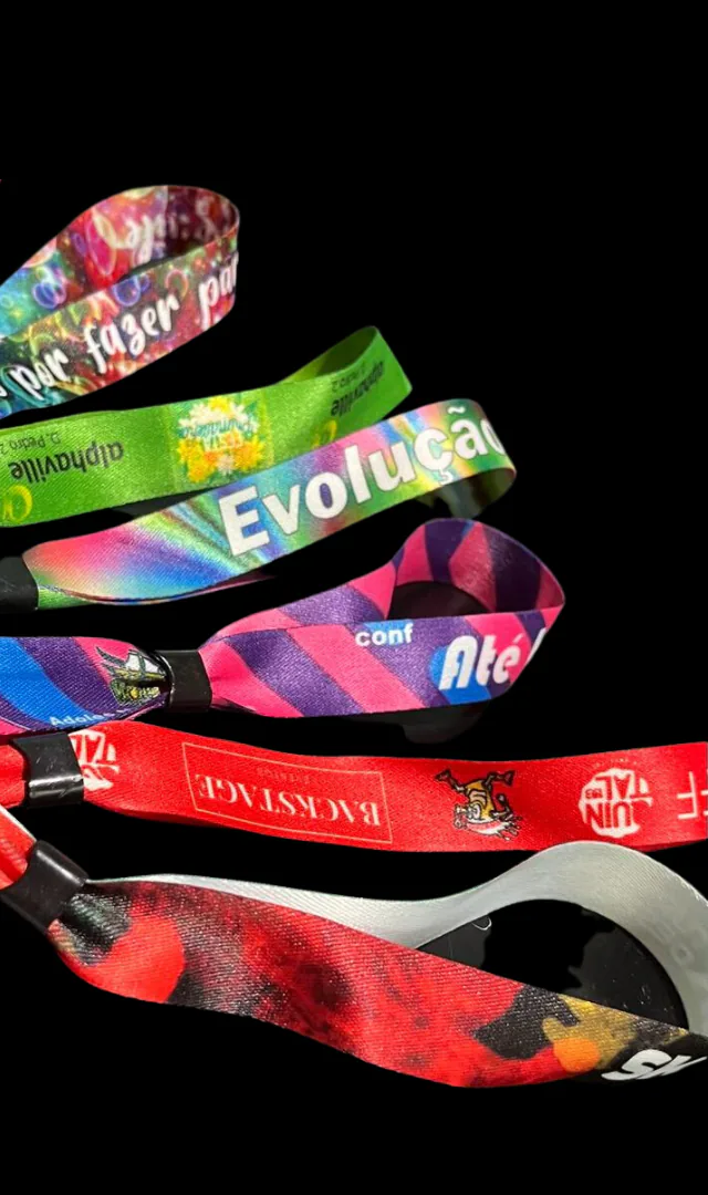 Pulseiras coloridas personalizadas